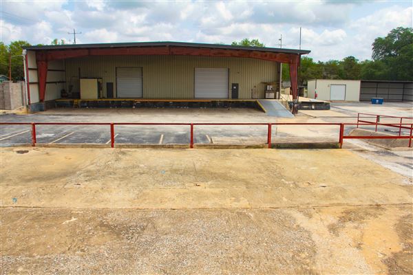 Floresville (4/22/2025 - Credits: Erik McCowan)