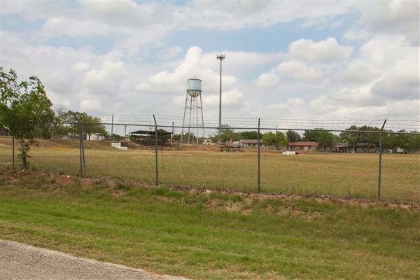 Floresville (4/22/2025 - Credits: Erik McCowan)