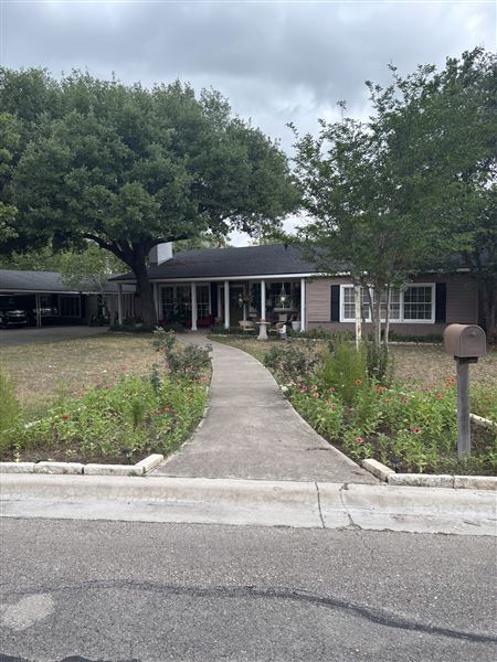 Maple St. House (5/26/2025 - Credits: submitted by: Emily  Bacom)