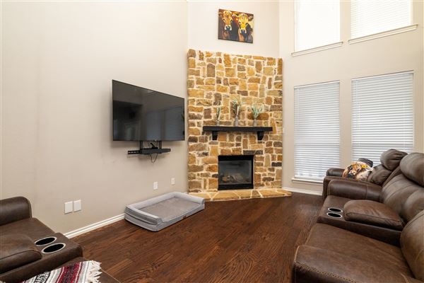Fayetteville House (10/25/2025 - Credits: Matthew Ross_Images Exterior Photos)