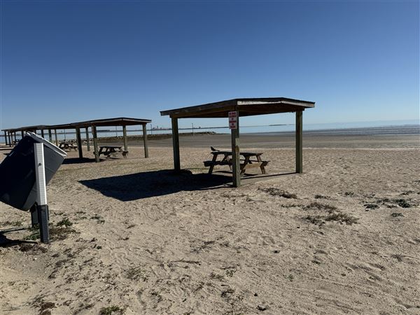 Lighthouse Beach Park & Campground (1/9/2026 - Credits: submitted by: Tania French)
