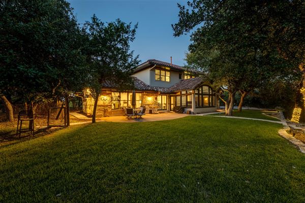 Moonlight Bay House (3/27/2026 - Credits: submitted by: Chris Rajiah)