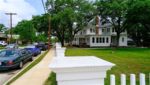 Conroe White House (4/18/2026 - Credits: Houston Film Commission)