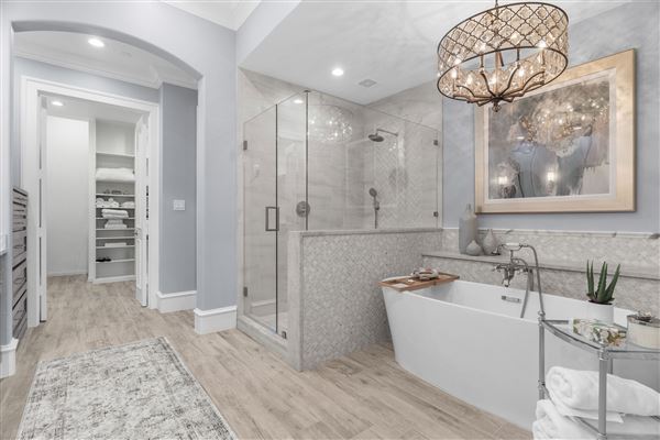 Worthington Condo