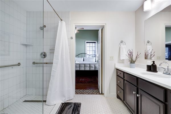 East Carson Street House (9/25/2026 - Credits: Shoot Photography for Alice Eichelmann)