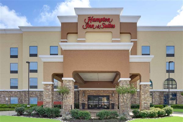 Hampton Inn & Suites Dallas-Arlington-South (7/30/2026 - Credits: submitted by: Laura Mullican)