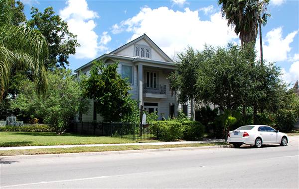 St. Charles Street Historic Neighborhood (8/18/2012)