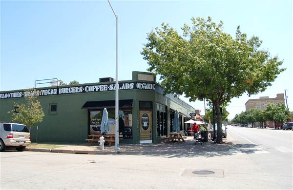 Magnolia Avenue Retail District (8/22/2012)