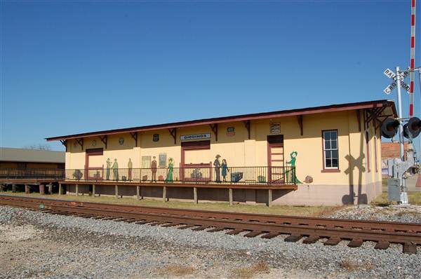Rural Texas Toursim Center and Depot (3/25/2013)