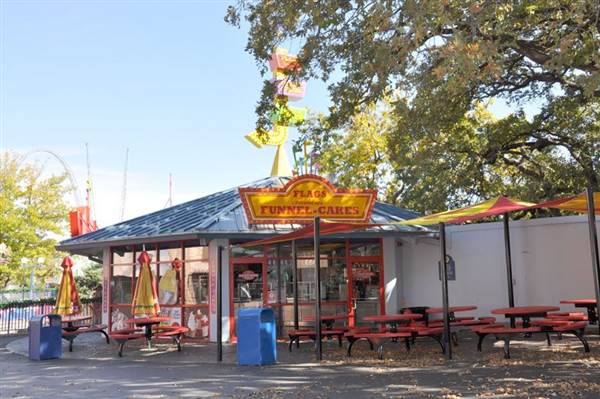Six Flags Over Texas: Arlington (11/11/2013)