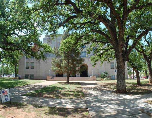 Young County Courthouse (5/2/2014)
