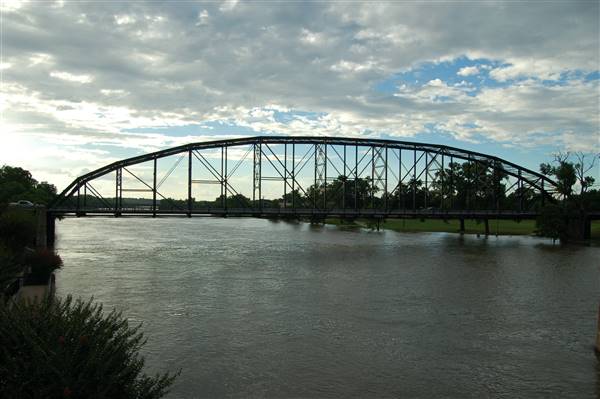 Waco Suspension Bridge and Waco Riverwalk (6/15/2015)