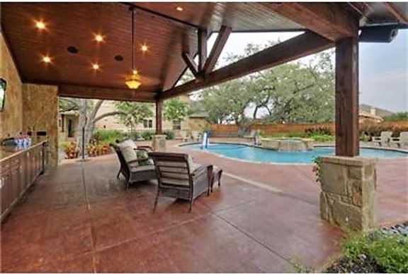 Jolson House (8/20/2017 - Credits: Realtor photos)
