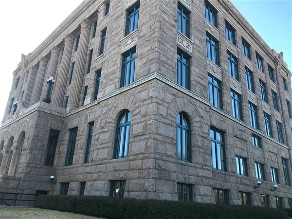 Lamar County Courthouse (12/10/2019 - Credits: Lisa Mikitarian)