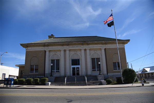Bonham Post Office (6/24/2020 - Credits: Steve Filipowicz)