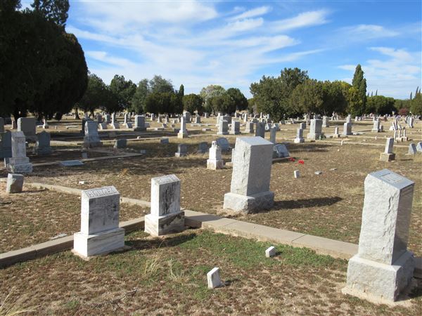 Miles Cemetery (1/19/2022 - Credits: Jane Jeschke)