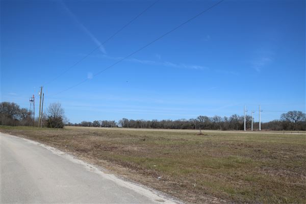 Marlin Municipal Airport (T-15) (2/9/2022 - Credits: Bryan LeMeilleur, Director of Tourism and Marketing)