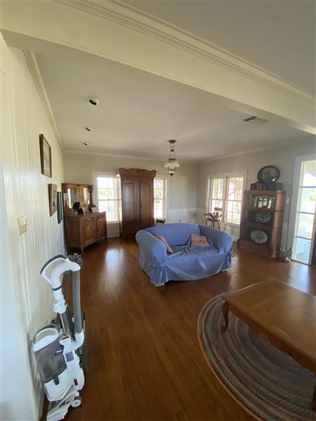 Lewis Farmhouse (9/3/2022)