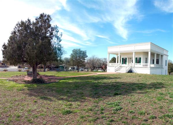 Sebastopol House (2/17/2010)