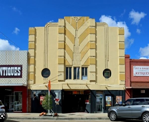 Cole Theater (9/24/2019 - Credits: Tyler Dannhaus)