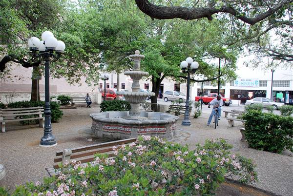 City Fountain Park (3/31/2010)