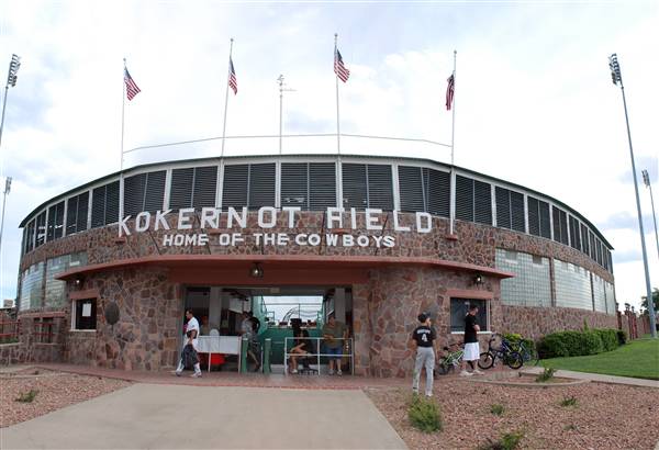 Kokernot Field (6/10/2010)
