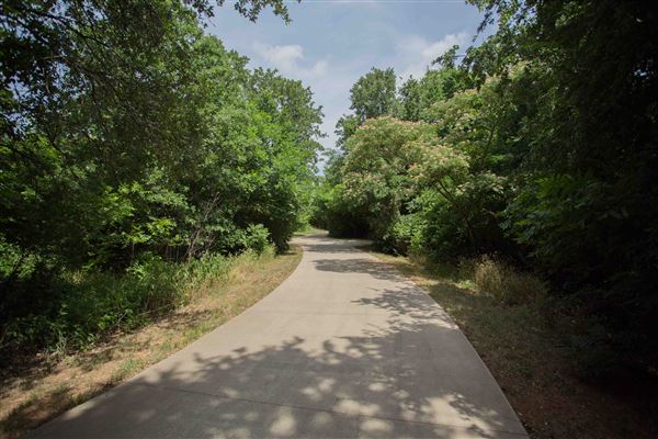 Sublett Creek Linear Park (5/1/2023 - Credits: Owner)