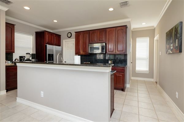 Evergreen Townhome (9/1/2023 - Credits: Red One Management)