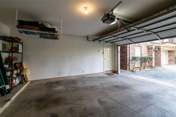 Evergreen Townhome (9/1/2023 - Credits: Red One Management)