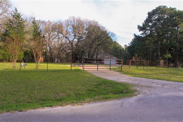 Martinez Ranch (2/26/2024 - Credits: Carl Voskamp & Joe Martinez)