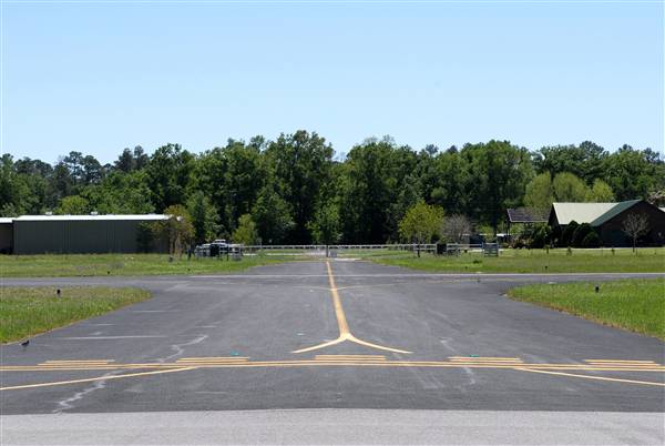 Livingston Municipal Airport (12/21/2010)