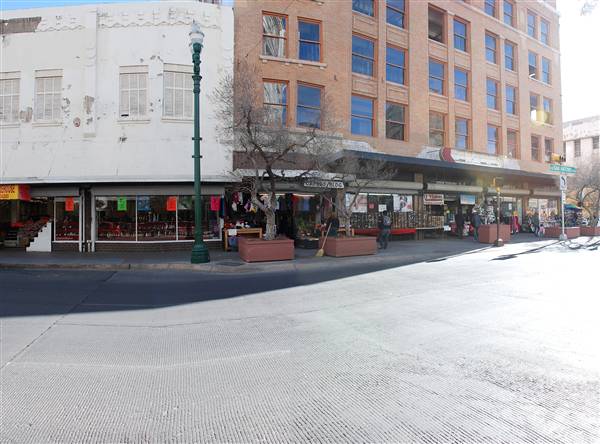 El Paso Downtown - San Antonio Avenue (2/25/2011)