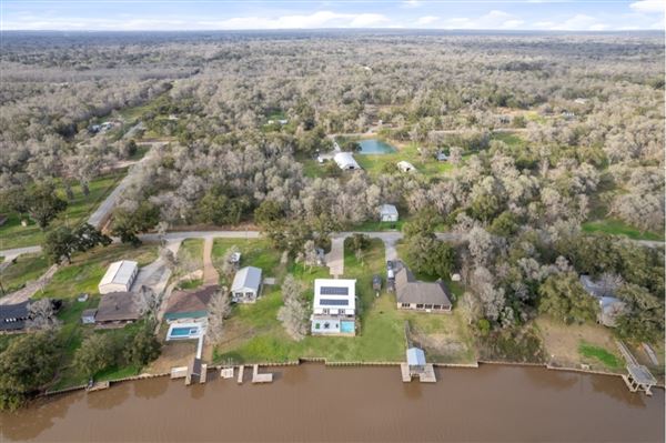 San Bernard River House (8/10/2024 - Credits: 4765 CR 747A)