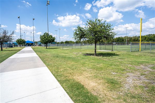 Cottonwood Park (11/11/2022 - Credits: submitted by: Kaitlyn Randolph)