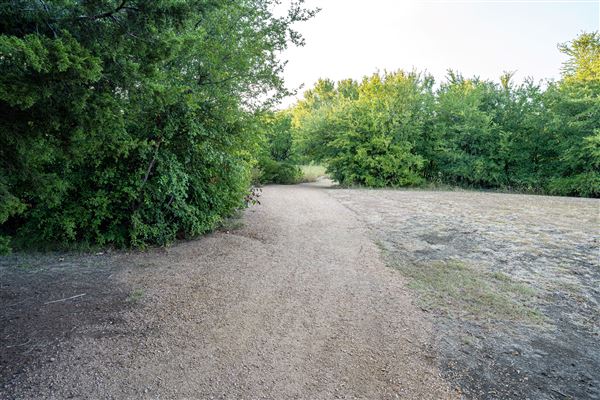 Johnny Broyles Trail (11/2/2022 - Credits: submitted by: Kaitlyn Randolph)