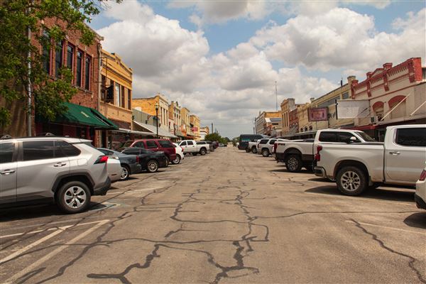 Floresville (4/22/2025 - Credits: Erik McCowan)