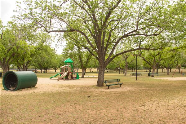 Floresville (4/22/2025 - Credits: Erik McCowan)