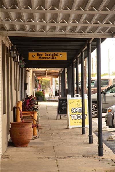 Floresville (4/22/2025 - Credits: Erik McCowan)