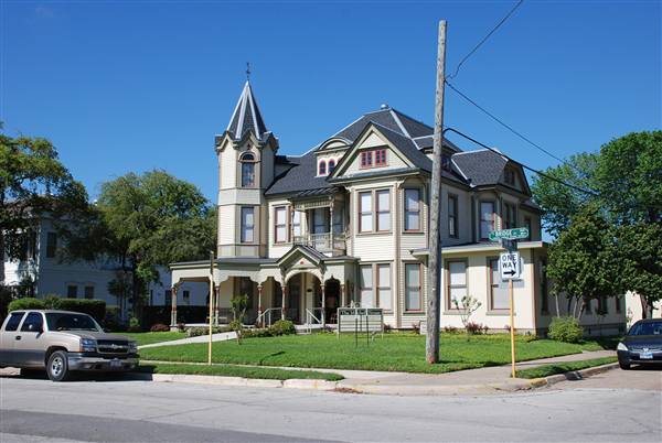 Victoria (3/22/2012)