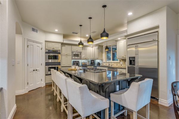 Moonlight Bay House (3/27/2026 - Credits: submitted by: Chris Rajiah)