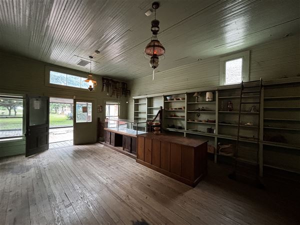 Old City Park - General Store (10/9/2025 - Credits: Austin Flores)