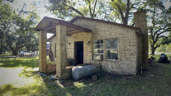 The Oaks of Anahuac (9/12/2025 - Credits: Houston Film Commission)