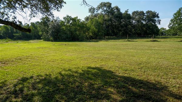 The Oaks of Anahuac (9/12/2025 - Credits: Houston Film Commission)