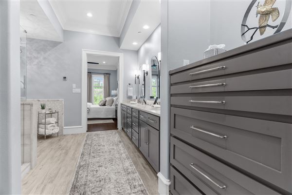 Worthington Condo