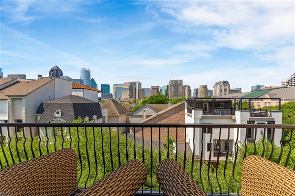 Worthington Condo