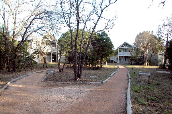 McKinney Roughs Nature Park (1/4/2005)