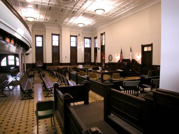 Caldwell County Courthouse (8/28/2003)