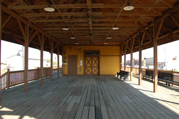 Rural Texas Toursim Center and Depot (3/25/2013)