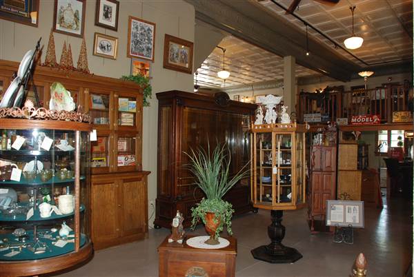 Antique Treasures & Soda Shop (10/2/2014)