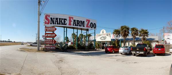 Animal World and Snake Farm (1/19/2015)